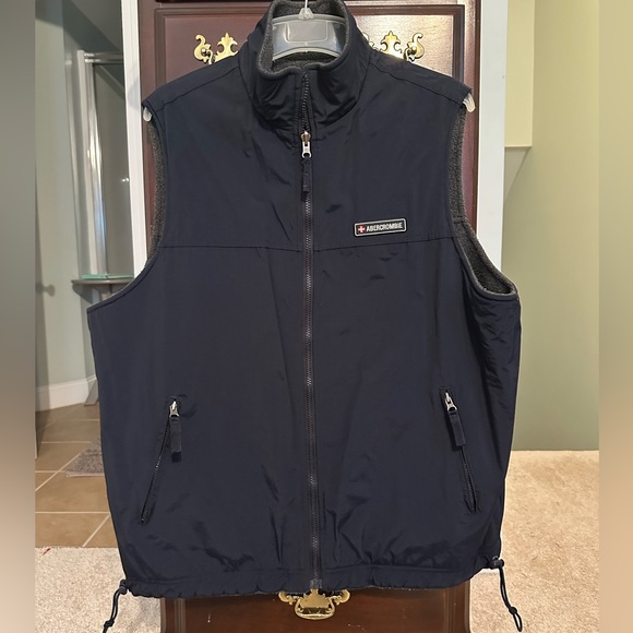 Vintage 90’s Abercrombie & Fitch Reversible Vest - Picture 9 of 12